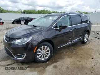 2018 Chrysler Pacifica Touring L with VIN 2C4RC1BG6JR142049, listed as a Copart auction lot 55959895 with 146,918 mi miles and Non repairable. Bid and sale history available at DreamBid. Image 1.
