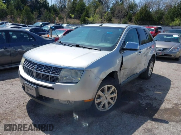 2009 Lincoln MKX with VIN 2LMDU68C69BJ08111, listed as a IAAI auction lot 41980408 with 227,535 mi miles. Bid and sale history available at carsss.com. Image 1.