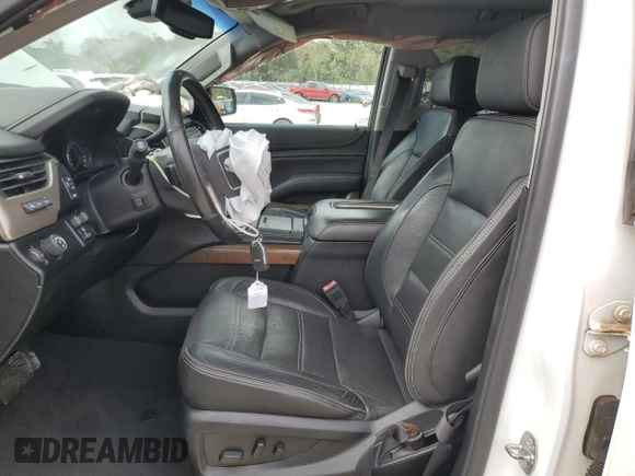 2019 GMC Yukon XL Denali with VIN 1GKS1HKJ2KR178862, listed as a Copart auction lot 86518184 with 44,228 mi miles and Salvage Title. Bid and sale history available at carsss.com. Image 7.