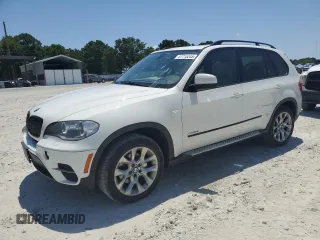 2012 BMW X5 35i z VIN 5UXZV4C54CL990840, wystawiony jako Copart lot #57715245 z przebiegiem 166 192 mil mil oraz Szkoda całkowita • Salvage title. Historia ofert i sprzedaży dostępna na DreamBid. Obrazek 1.