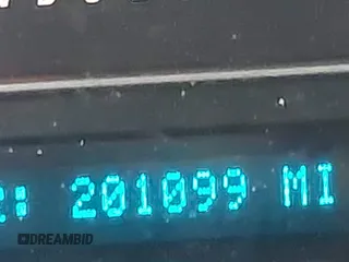 2007 GMC Envoy SLE z VIN 1GKDT13S172139410, wystawiony jako IAAI lot #41304010 z przebiegiem 201 099 mil mil oraz . Historia ofert i sprzedaży dostępna na DreamBid. Obrazek 15.