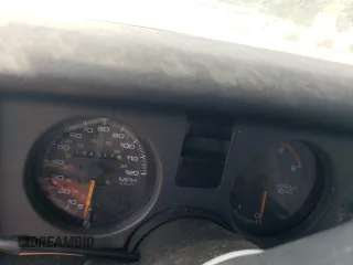 1991 Pontiac Firebird z VIN 1G2FS23E5ML239639, wystawiony jako Copart lot #54986095 z przebiegiem 154 017 mil mil oraz Tytuł czysty. Historia ofert i sprzedaży dostępna na DreamBid. Obrazek 9.