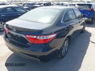 2017 Toyota Camry XLE z VIN 4T1BF1FK2HU396003, wystawiony jako IAAI lot #41792825 z przebiegiem 102 921 mil mil oraz . Historia ofert i sprzedaży dostępna na DreamBid. Obrazek 4.