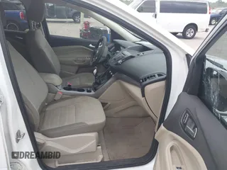 2016 Ford Escape SE z VIN 1FMCU0G79GUC41641, wystawiony jako IAAI lot #42103256 z przebiegiem 153 792 mil mil oraz . Historia ofert i sprzedaży dostępna na DreamBid. Obrazek 5.