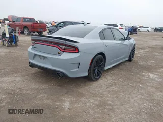 2020 Dodge Charger Scat Pack Widebody z VIN 2C3CDXGJ8LH216563, wystawiony jako IAAI lot #41502637 z przebiegiem Nie podano mil oraz . Historia ofert i sprzedaży dostępna na DreamBid. Obrazek 4.