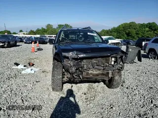 2017 Nissan Frontier Pro-4X z VIN 1N6DD0EV6HN772444, wystawiony jako Copart lot #55775545 z przebiegiem 202 695 mil mil oraz Szkoda całkowita • Salvage title. Historia ofert i sprzedaży dostępna na DreamBid. Obrazek 13.