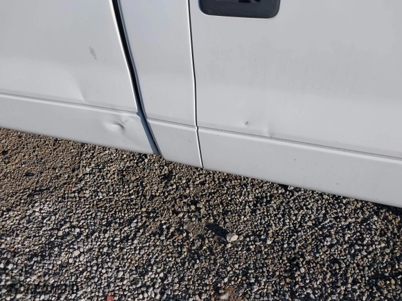2014 Ford F-150 XL with VIN 1FTNF1CF4EKD17186, listed as a IAAI auction lot 41785115 with 223,245 mi miles. Bid and sale history available at carsss.com. Image 21.