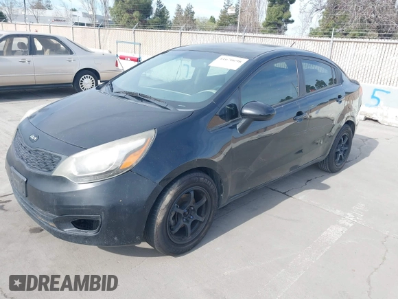 2013 Kia Rio LX z VIN KNADM4A37D6193446, wystawiony jako IAAI lot #41670698 z przebiegiem 166 059 mil mil oraz . Historia ofert i sprzedaży dostępna na DreamBid. Obrazek 2.
