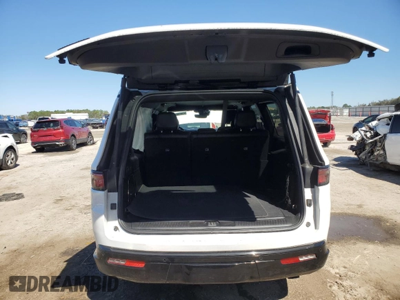 2023 Jeep Wagoneer Series II с VIN 1C4SJSBP7PS561497, выставлен на аукционе Copart как лот 46858845 с пробегом 29 616 миль миль и Списание • Salvage title. История ставок и продаж доступна на DreamBid. Изображение 6.