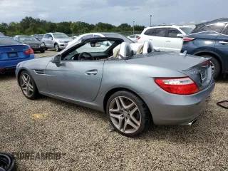 2013 Mercedes-Benz SLK-Class SLK 250 with VIN WDDPK4HA4DF073829, listed as a Copart auction lot 74289774 with 87,971 mi miles and Non Repairable. Bid and sale history available at carsss.com. Image 2.
