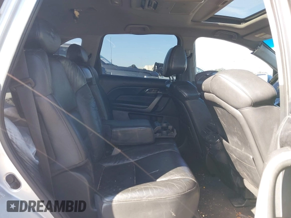 2009 Acura MDX Tech/Entertainment Pkg with VIN 2HNYD28409H511950, listed as a IAAI auction lot 41392609 with 204,860 mi miles. Bid and sale history available at carsss.com. Image 8.