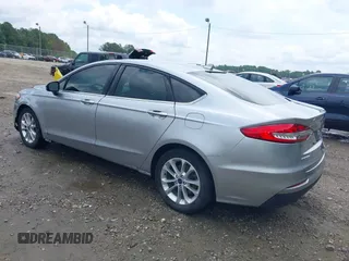 2020 Ford Fusion SE with VIN 3FA6P0HD5LR262877, listed as a IAAI auction lot 42243525 with 53,071 mi miles and . Bid and sale history available at DreamBid. Image 3.