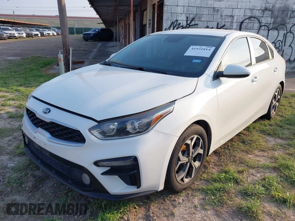 2021 Kia Forte LXS with VIN 3KPF24AD0ME267357, listed as a IAAI auction lot 41931814 with 1 mi miles. Bid and sale history available at carsss.com. Image 2.