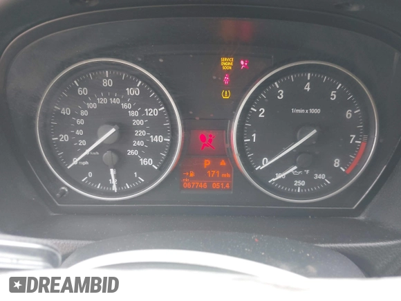2011 BMW 3 Series 328i z VIN WBAKE5C52BE429545, wystawiony jako IAAI lot #41712599 z przebiegiem 67 746 mil mil oraz . Historia ofert i sprzedaży dostępna na DreamBid. Obrazek 7.