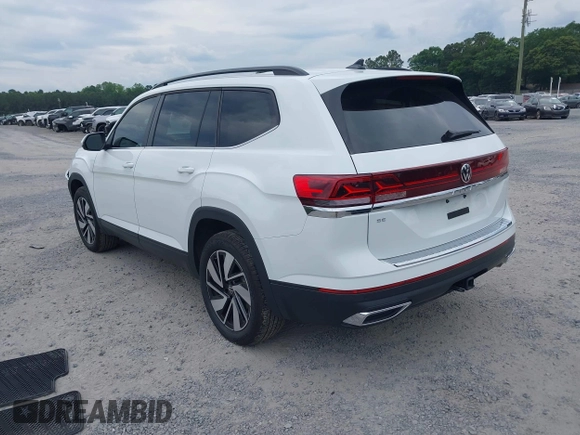 2024 Volkswagen Atlas SE with VIN 1V2JR2CA3RC614867, listed as a IAAI auction lot 42213818 with 6,832 mi miles and . Bid and sale history available at DreamBid. Image 3.