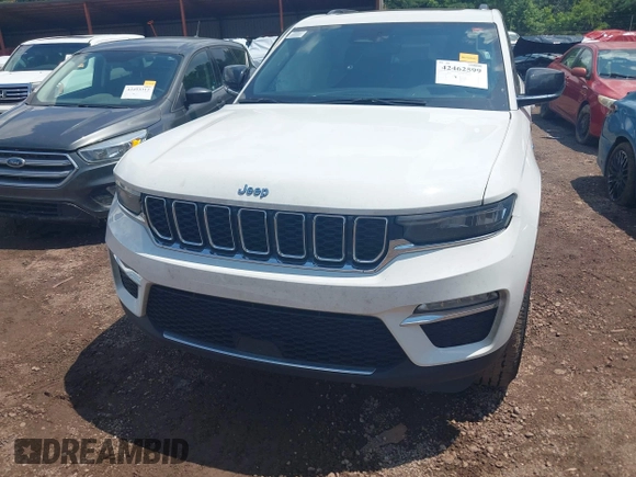 2024 Jeep Grand Cherokee с VIN 1C4RJYB60R8518323, выставлен на аукционе IAAI как лот 42462599 с пробегом 56 463 миль миль и . История ставок и продаж доступна на DreamBid. Изображение 12.