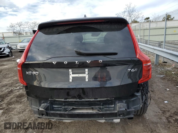 2021 Volvo XC90 Momentum with VIN YV4A22PK7M1753975, listed as a Copart auction lot 39497413 with 20,696 mi miles. Bid and sale history available at carsss.com. Image 6.