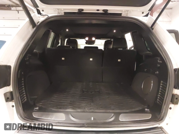 2017 Jeep Grand Cherokee Trailhawk with VIN 1C4RJFLG7HC712208, listed as a IAAI auction lot 42174543 with 158,518 mi miles and . Bid and sale history available at DreamBid. Image 17.