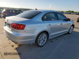 2011 Volkswagen Jetta SEL with VIN 3VWLX7AJ4BM368686, listed as a Copart auction lot 53942575 with 152,581 mi miles and Salvage title. Bid and sale history available at DreamBid. Image 3.