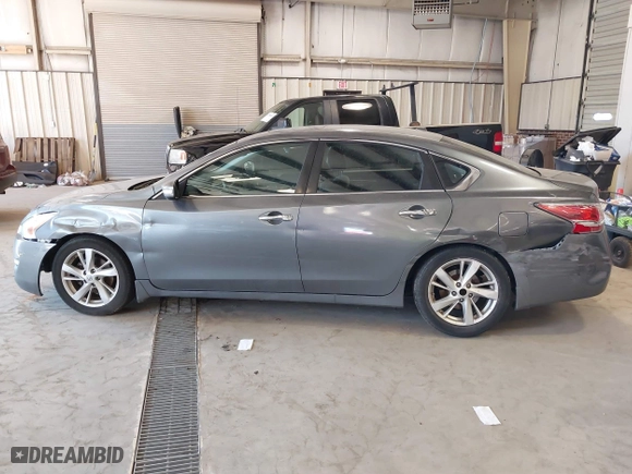 2015 Nissan Altima 2.5 with VIN 1N4AL3AP5FC256379, listed as a IAAI auction lot 41764300 with 144,339 mi miles. Bid and sale history available at carsss.com. Image 14.