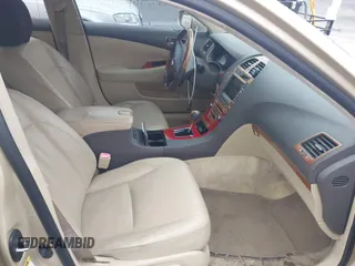 2008 Lexus ES 350 with VIN JTHBJ46G282185734, listed as a IAAI auction lot 41960980 with 176,752 mi miles. Bid and sale history available at carsss.com. Image 5.