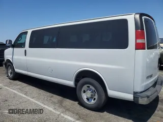 2016 Chevrolet Express Passenger LT with VIN 1GAZGPFG8G1194824, listed as a Copart auction lot 57914775 with 45,291 mi miles and Clean title. Bid and sale history available at DreamBid. Image 2.