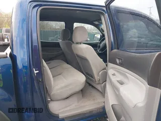 2008 Toyota Tacoma z VIN 5TELU42N28Z547400, wystawiony jako IAAI lot #42113730 z przebiegiem 115 935 mil mil oraz . Historia ofert i sprzedaży dostępna na DreamBid. Obrazek 8.
