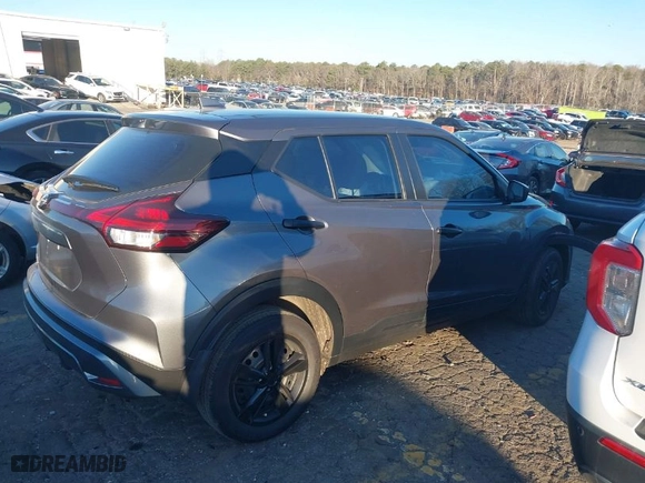 2024 Nissan Kicks S with VIN 3N1CP5BV4RL567877, listed as a IAAI auction lot 41238024 with 8,064 mi miles. Bid and sale history available at carsss.com. Image 13.