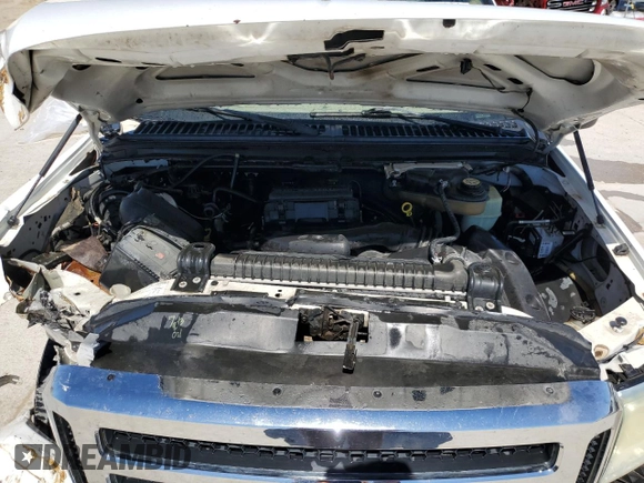 2006 Ford F-250 XL z VIN 1FTSX20596EA08170, wystawiony jako Copart lot #73577904 z przebiegiem 257 593 mil mil oraz Szkoda całkowita • Salvage title. Historia ofert i sprzedaży dostępna na DreamBid. Obrazek 11.