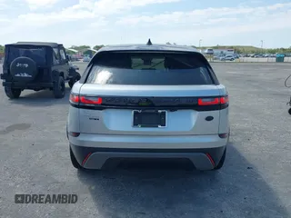 2020 Land Rover Range Rover Velar S z VIN SALYB2EXXLA255258, wystawiony jako IAAI lot #41823002 z przebiegiem 66 527 mil mil oraz . Historia ofert i sprzedaży dostępna na DreamBid. Obrazek 17.