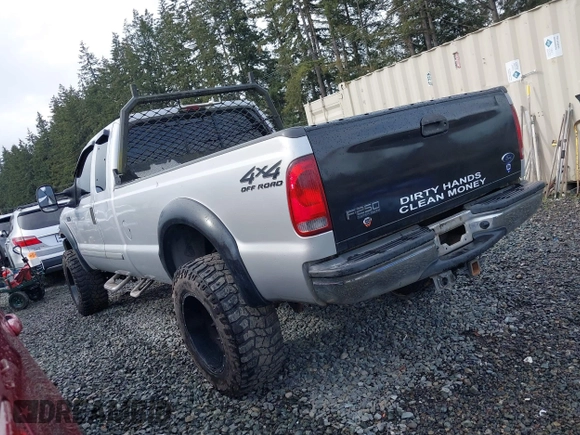2001 Ford Super Duty F-250 XL with VIN 1FTNX21S01EB08460, listed as a IAAI auction lot 41890597 with 218,302 mi miles. Bid and sale history available at carsss.com. Image 3.
