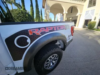 2022 Ford F-150 Raptor with VIN 1FTFW1RGBNF89257, listed as a Copart auction lot 45428685 with 31,649 mi miles and Clean Title. Bid and sale history available at carsss.com. Image 10.