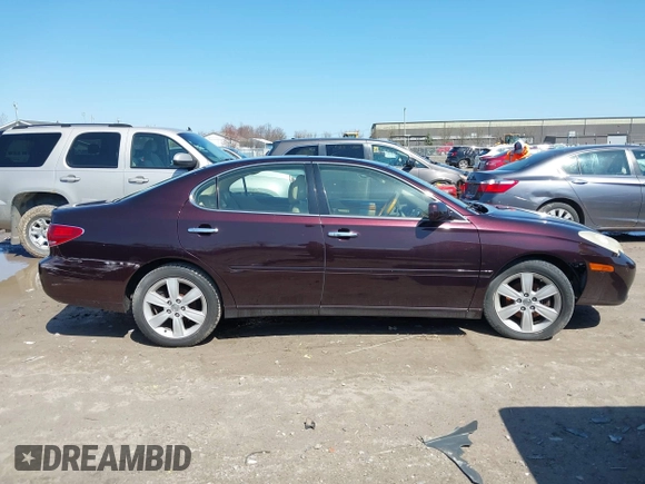 2005 Lexus ES 330 with VIN JTHBA30G455137584, listed as a IAAI auction lot 41961431 with 197,531 mi miles. Bid and sale history available at carsss.com. Image 12.