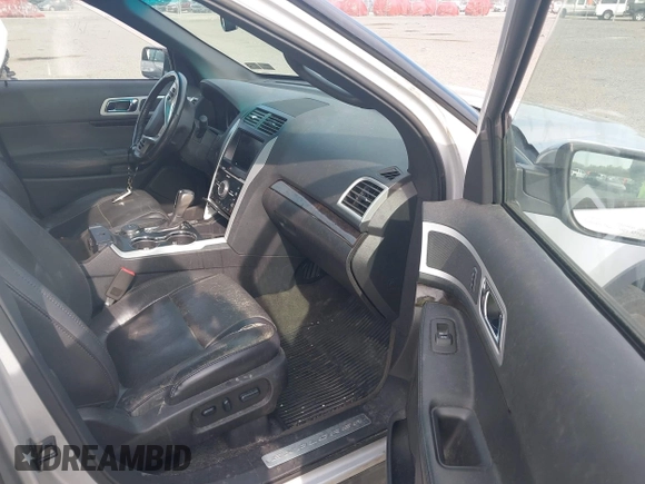 2015 Ford Explorer Limited z VIN 1FM5K8F80FGA50761, wystawiony jako IAAI lot #42101174 z przebiegiem 195 616 mil mil oraz . Historia ofert i sprzedaży dostępna na DreamBid. Obrazek 5.