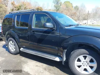 2011 Nissan Pathfinder SV with VIN 5N1AR1NN7BC609216, listed as a IAAI auction lot 41888357 with 226,214 mi miles. Bid and sale history available at carsss.com. Image 13.