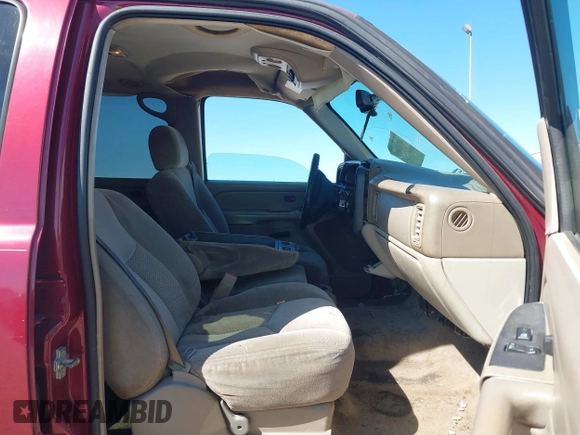 2006 Chevrolet Suburban LS w/1WT with VIN 1GNEC16Z66J170138, listed as a IAAI auction lot 41712685 with 240,643 mi miles. Bid and sale history available at carsss.com. Image 5.