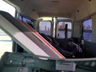 2017 Ford Transit XL с VIN 1FMZK1CM0HKA75959, выставлен на аукционе Copart как лот 88277945 с пробегом Не указан миль и Списание • Salvage title. История ставок и продаж доступна на DreamBid. Изображение 10.
