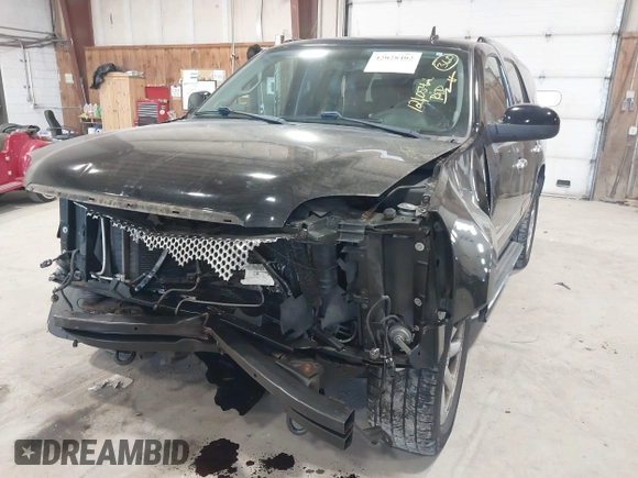 2013 GMC Yukon Denali with VIN 1GKS2EEF0DR105804, listed as a IAAI auction lot 42028402 with 121,054 mi miles. Bid and sale history available at carsss.com. Image 6.