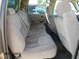 2005 Chevrolet Silverado 1500HD LS z VIN 1GCGK13U75F860057, wystawiony jako Copart lot #73538504 z przebiegiem 135 742 mil mil oraz Czysty tytuł • Clean title. Historia ofert i sprzedaży dostępna na DreamBid. Obrazek 10.