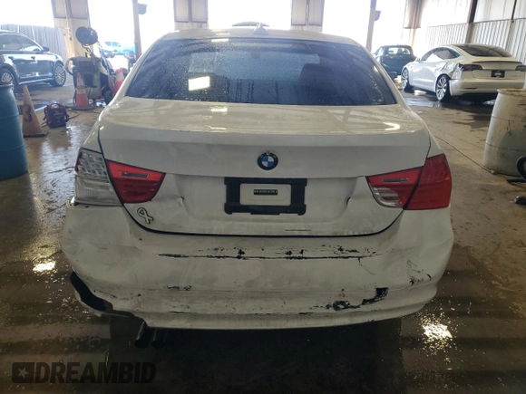 2009 BMW 3 Series 328i z VIN WBAPH57509NM32770, wystawiony jako Copart lot #54171475 z przebiegiem 179 642 mil mil oraz Szkoda całkowita • Salvage title. Historia ofert i sprzedaży dostępna na DreamBid. Obrazek 6.