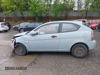2010 Hyundai Accent GS z VIN KMHCM3AC0AU178542, wystawiony jako IAAI lot #42216335 z przebiegiem 186 236 mil mil oraz . Historia ofert i sprzedaży dostępna na DreamBid. Obrazek 14.