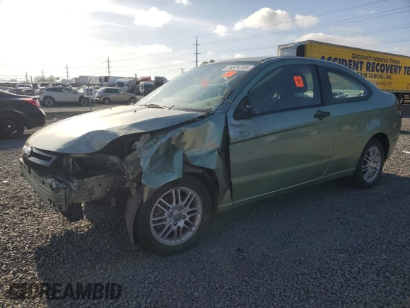2008 Ford Focus SE z VIN 1FAHP33N08W189576, wystawiony jako Copart lot #54924705 z przebiegiem Nie podano mil oraz Szkoda całkowita • Salvage title. Historia ofert i sprzedaży dostępna na DreamBid. Obrazek 1.
