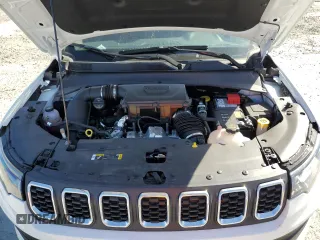 2025 Jeep Compass Sport with VIN 3C4NJDAN3ST515939, listed as a Copart auction lot 47130745 with 9,136 mi miles and Clean title. Bid and sale history available at DreamBid. Image 12.