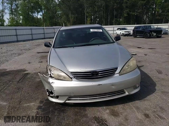 2005 Toyota Camry LE with VIN JTDBF32K450164320, listed as a Copart auction lot 53370805 with 233,932 mi miles and Salvage Title. Bid and sale history available at DreamBid. Image 11.