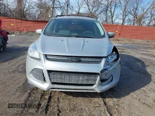 2013 Ford Escape SE with VIN 1FMCU9G98DUD51808, listed as a IAAI auction lot 41527022 with 141,471 mi miles. Bid and sale history available at carsss.com. Image 6.