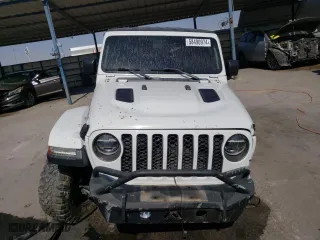 2020 Jeep Gladiator Rubicon with VIN 1C6JJTBG3LL138767, listed as a Copart auction lot 58490974 with 48,542 mi miles and Salvage Title. Bid and sale history available at carsss.com. Image 5.