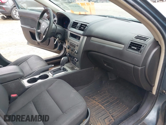 2011 Ford Fusion SE with VIN 3FAHP0HA1BR154897, listed as a IAAI auction lot 41838914 with 278,752 mi miles. Bid and sale history available at carsss.com. Image 5.