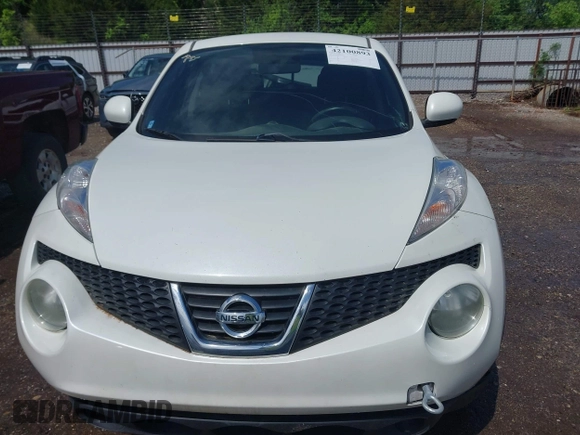 2013 Nissan Juke S with VIN JN8AF5MR4DT210456, listed as a IAAI auction lot 42100893 with 200,380 mi miles. Bid and sale history available at carsss.com. Image 6.