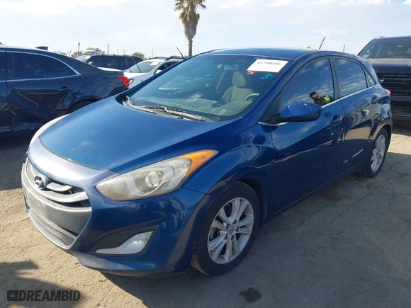 2015 Hyundai Elantra GT with VIN KMHD35LH3FU249316, listed as a IAAI auction lot 41700406 with NaN miles. Bid and sale history available at carsss.com. Image 2.