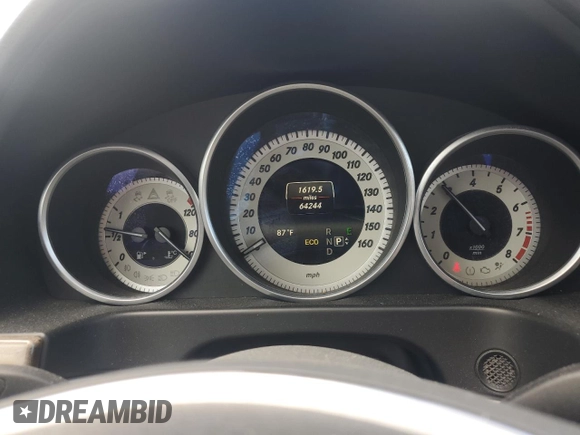 2014 Mercedes-Benz E 350 Sport z VIN WDDHF5KB5EB054330, wystawiony jako Copart lot #56802105 z przebiegiem 64 244 mil mil oraz Szkoda całkowita • Salvage title. Historia ofert i sprzedaży dostępna na DreamBid. Obrazek 9.